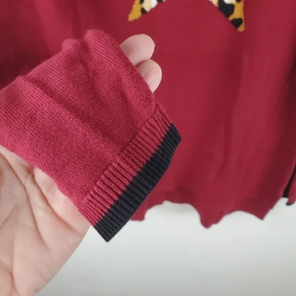 CROWN & Ivy Sweater‎ Crewneck Womens Large Maroon Black Cheetah Star - Picture 6 of 7